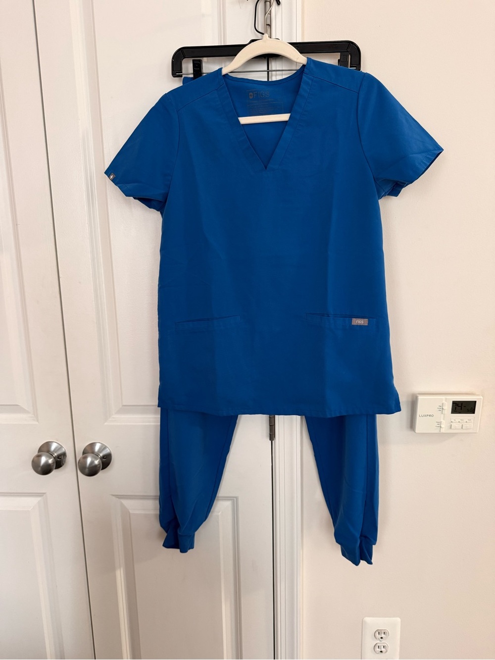 Figs Women's Royal Blue V-Neck Scrub Top & High Rise Jogger Pants